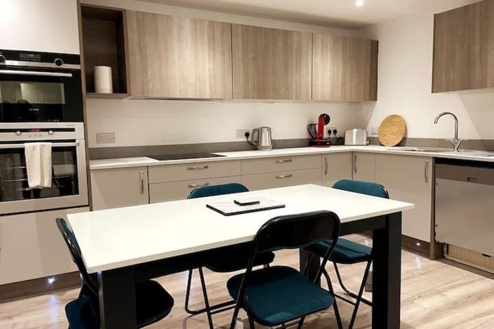 Lovely 3 Bedroom Apartment With Private Garden In Edinburgh City Centre Εξωτερικό φωτογραφία