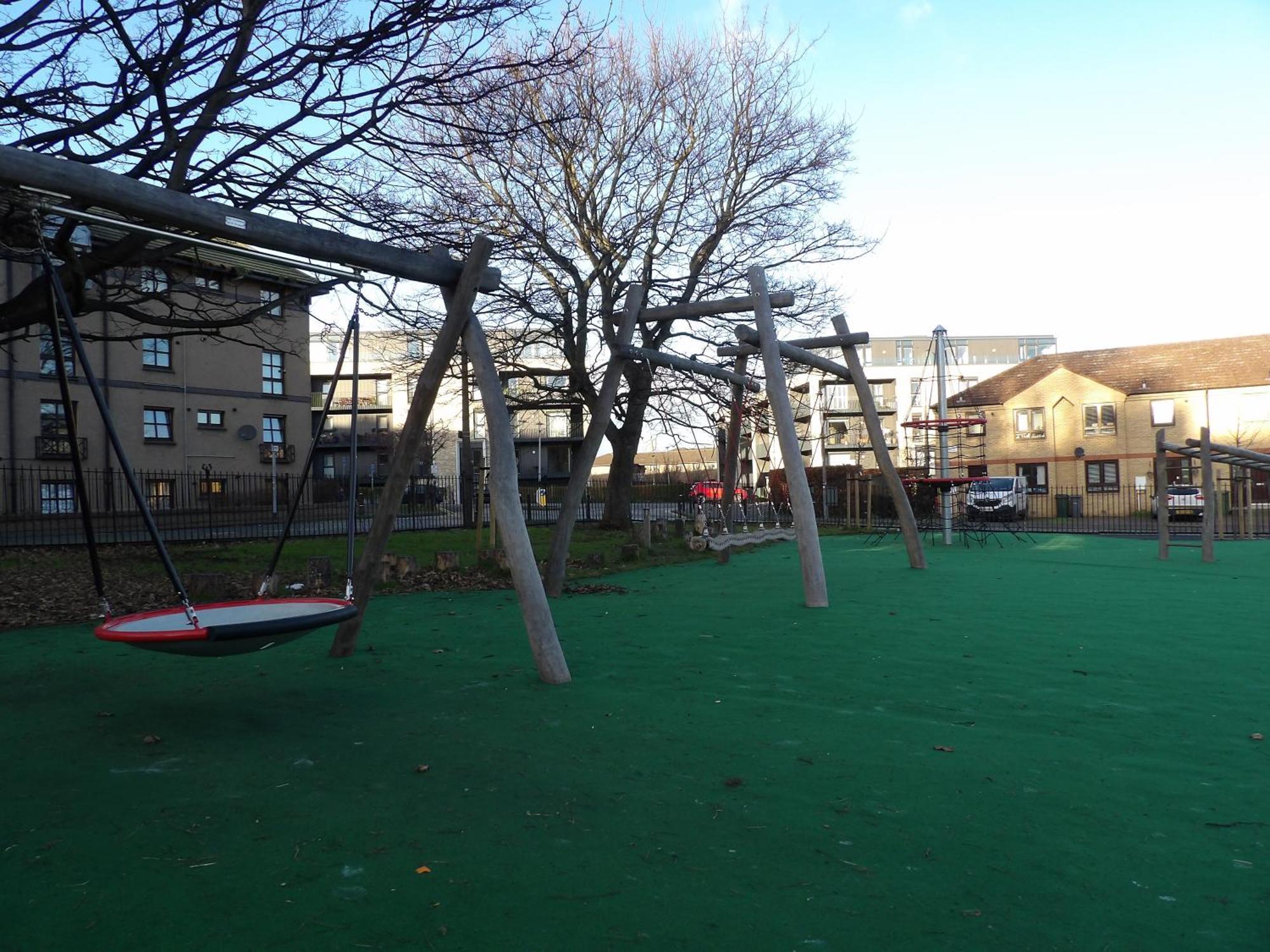 Lovely 3 Bedroom Apartment With Private Garden In Edinburgh City Centre Εξωτερικό φωτογραφία