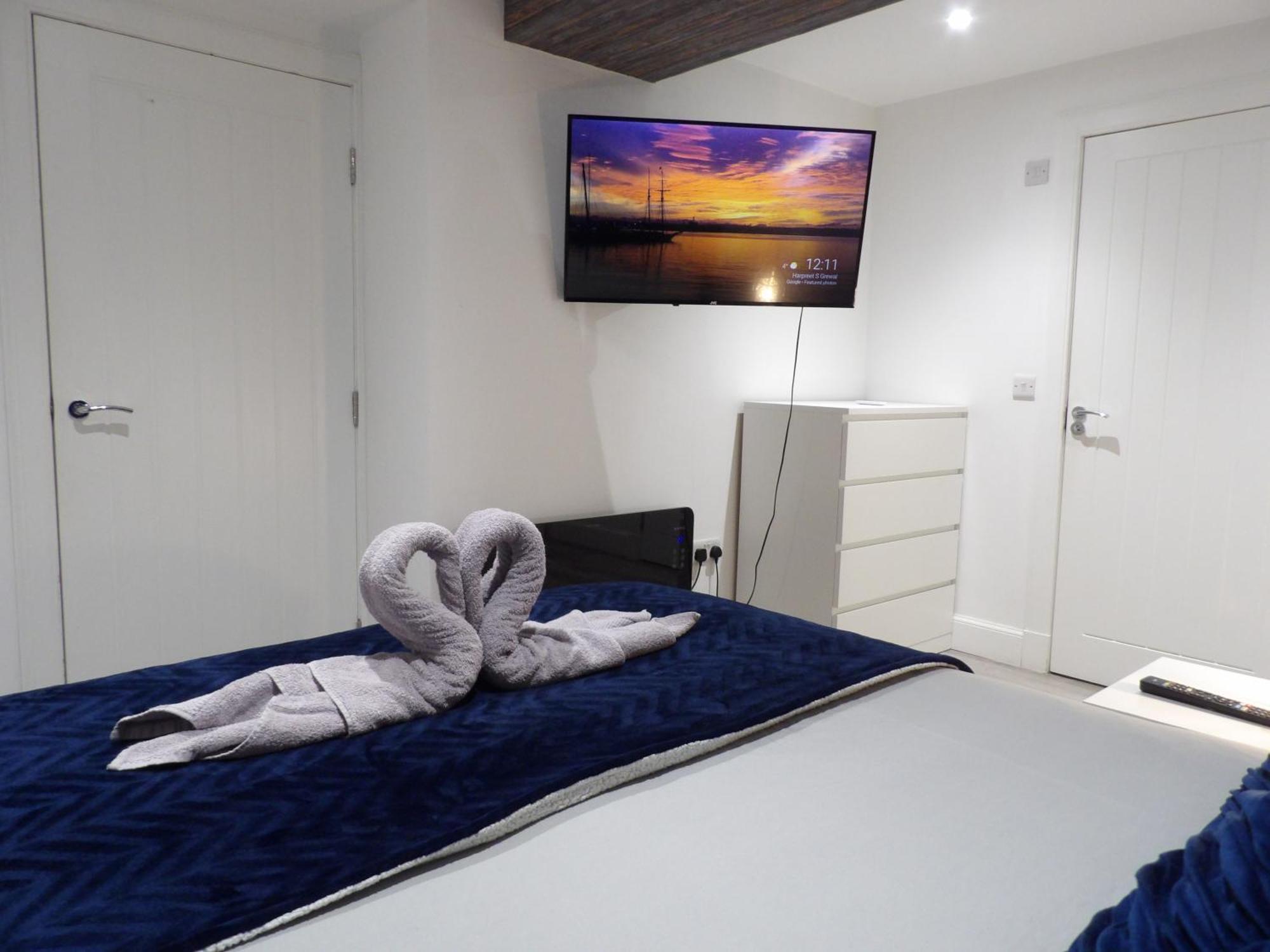 Lovely 3 Bedroom Apartment With Private Garden In Edinburgh City Centre Εξωτερικό φωτογραφία